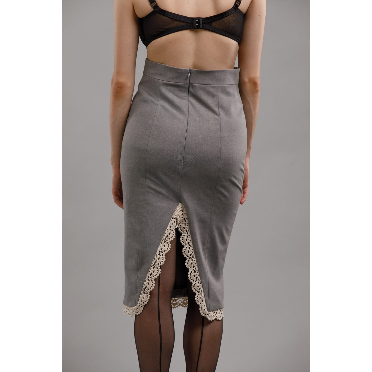 Crochet-lace trim pencil skirt